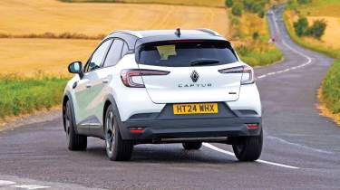 Renault Captur - rear cornering