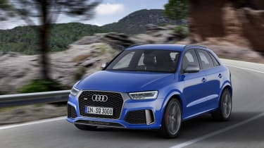 Audi RS Q3 Performance front tracking