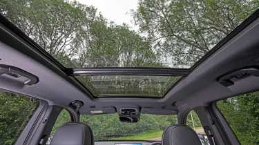 Chery Tiggo 9 - sunroof