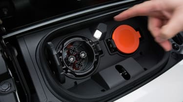 Nissan Leaf - charging