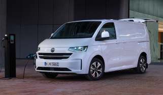 VW Kombi BEV - charging