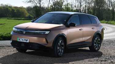 Vauxhall Grandland - front static