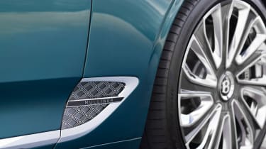 Bentley Continental Mulliner Riviera Collection - front wing and wheel