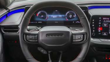 Dodge Charger Sixpack - digital drivers display 