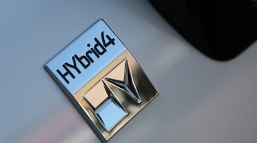 Peugeot 3008 HYbrid4 Limited Edition badge