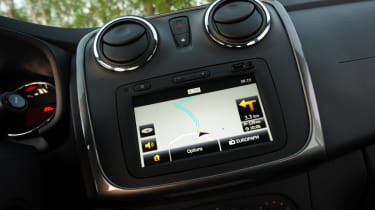 Dacia Sandero centre console