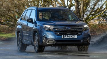 2025 Subaru Forester - dynamic front 3/4