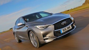 Infiniti Q30 2.2 Diesel 2016 - front tracking