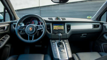 Porsche Macan cabin