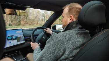 Ellis Hyde driving the Changan Deepal S05