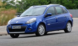 Renault Clio Sport Tourer front