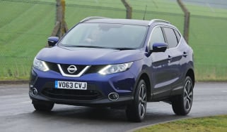 NIssan Qashqai diesel 2014 front action