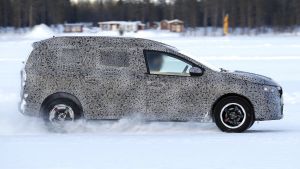 Dacia Lodgy MCV  - side shot