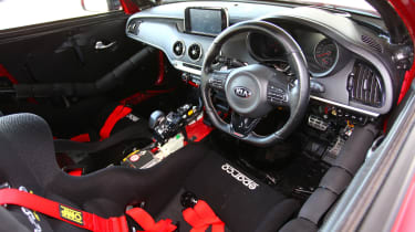 Kia Stinger GT420 - interior