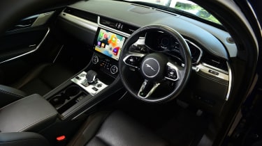 Jaguar F-pace long termer - interior