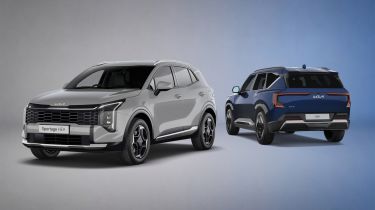 Kia Sportage and EV5 Storm - front and rear static
