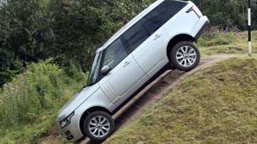 2013 Range Rover descending