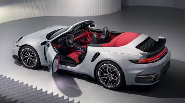 Porsche 911 Turbo S Cabriolet - door open