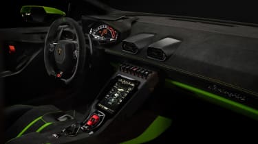 Lamborghini Huracan Tecnica - studio dash