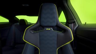 BMW M4 CS Edition VR46 - seat