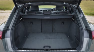 Audi Q8 e-tron - boot