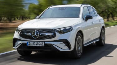 Mercedes GLC 300 de - front tracking