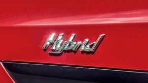 Bentley Bentayga Hybrid - Hybrid badge