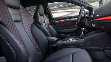 Audi RS3 - front seats