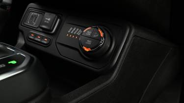 New Jeep Renegade North Star - centre console 