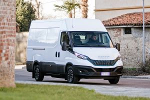 IVECO Daily - front tracking - white