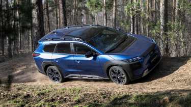 Subaru E-Outback - side