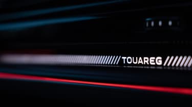2023 Volkswagen Touareg - dashboard badge