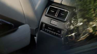 Mazda CX-80 - interior