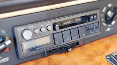 Jaguar XJS - radio