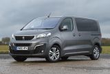 Peugeot Traveller 2017 - front quarter