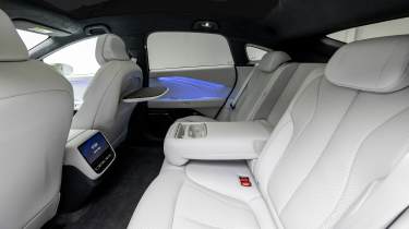 Xpeng P7+ - rear seats