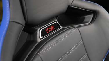 BMW M2 CS - seat detail
