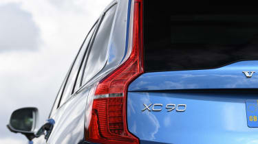 Volvo XC90 - rear light