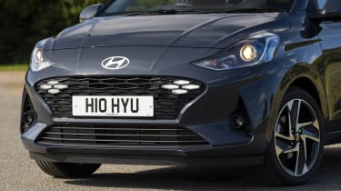 Hyundai i10 - new front end