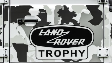 Land Rover Defender Trophy II - door decal