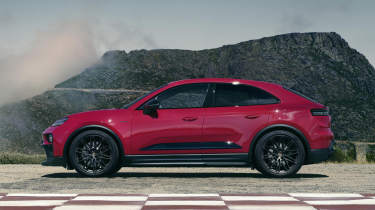 Porsche Macan Electric GTS - side static