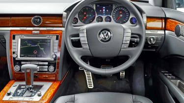 Used Volkswagen Phaeton interior