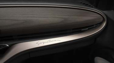 Fiat 500e Giorgio Armani - dashboard 