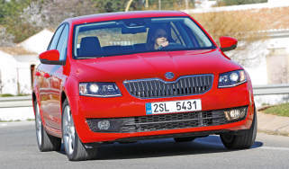 Skoda Octavia front cornering