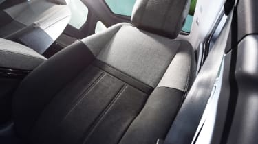 Range Rover Evoque - seat detail