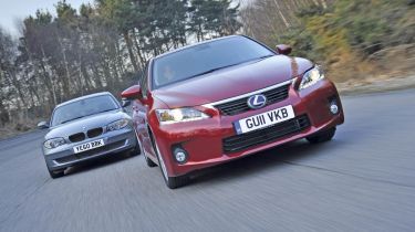 Lexus CT200h vs. BMW 1-Series front track