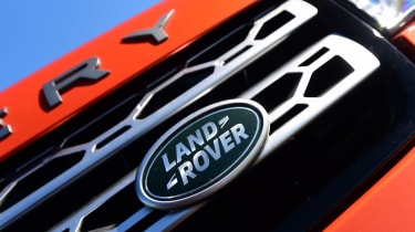 Land Rover Discovery Sport - Land Rover badge