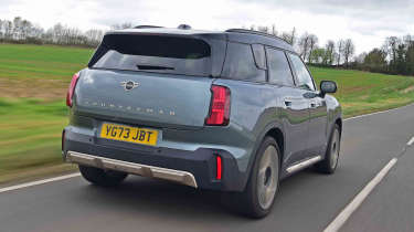 MINI Countryman - rear tracking