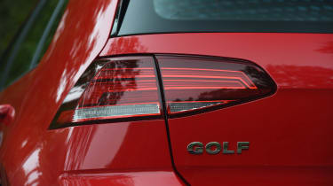 Volkswagen Golf - rear light