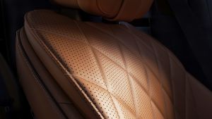 Mercedes%20S-Class%20interior%20details-7.jpg